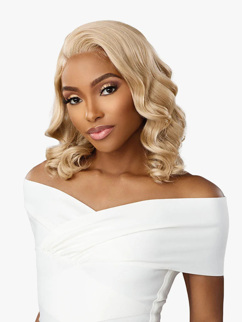 Sensationnel Bare Lace Glueless Lace Wig 13x6 Unit 11 BL136011