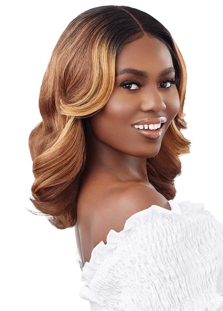 Outre Synthetic Pre-Plucked HD Transparent Lace Front Wig Every 12 QLEWE12