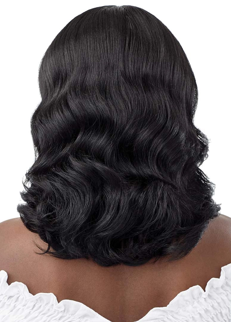 Outre Synthetic Pre-Plucked HD Transparent Lace Front Wig Every 12 QLEWE12