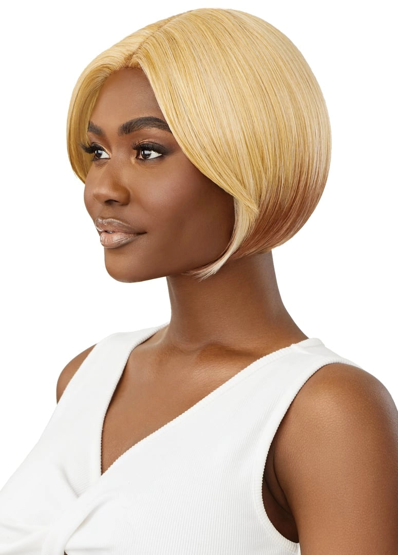 Outre Synthetic Glueless HD Transparent Lace Front Wig Gio